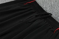 2025-26 Bayern Munich Green Half-Pull Training Jersey view 3