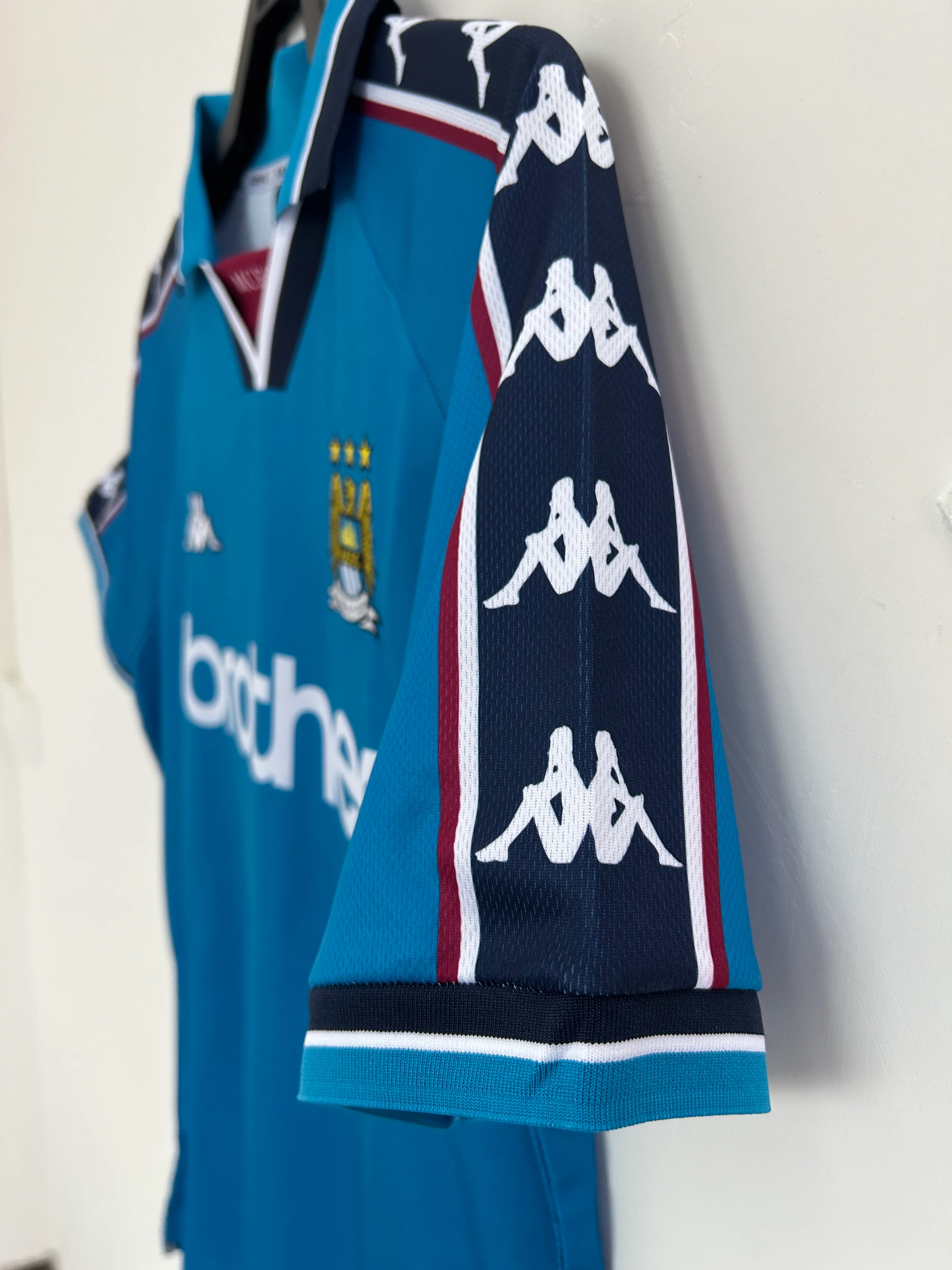 1997-98 Manchester City home retro jersey view 4