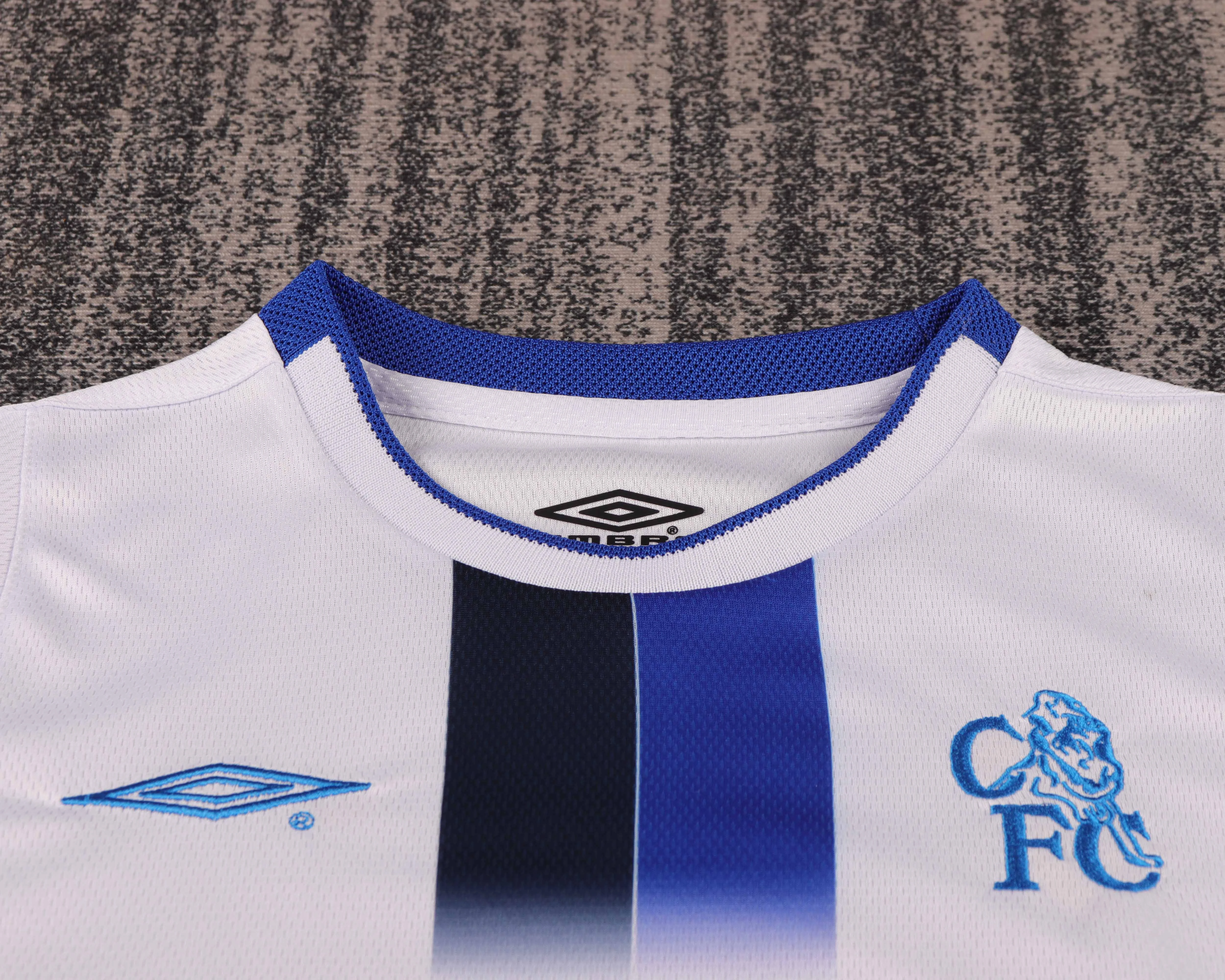 2003-05 Chelsea Away Retro Shirt - Kids Sizes view 10