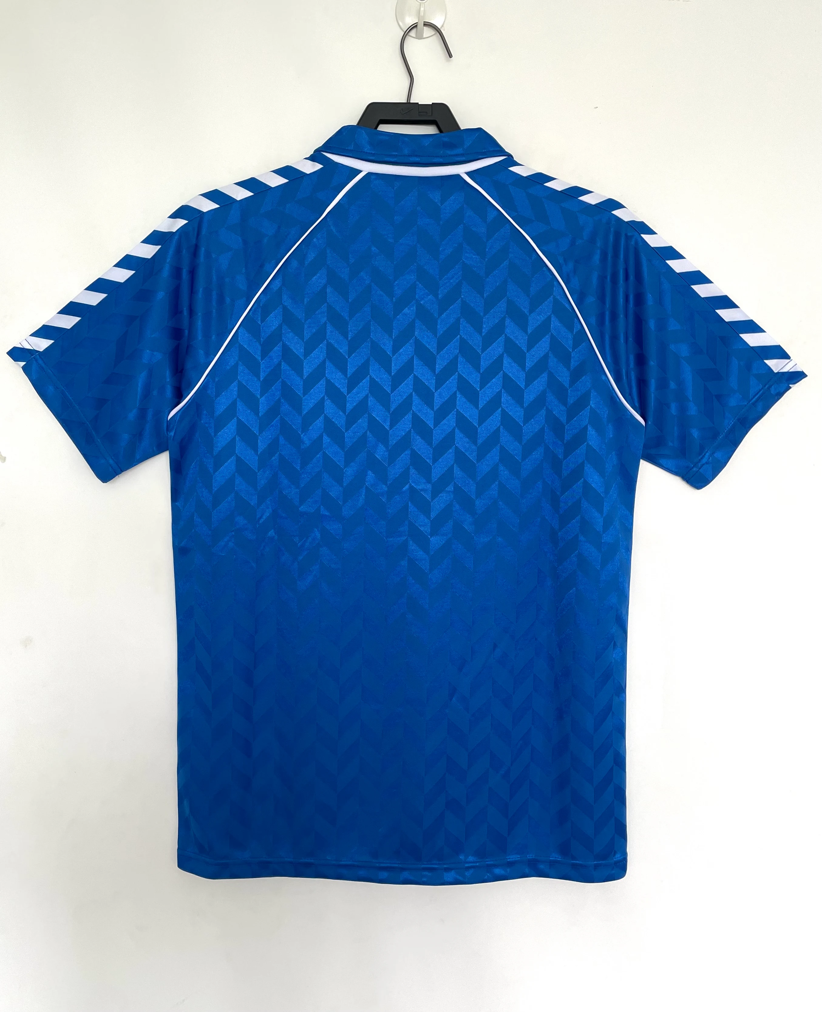 1986-87 Real Madrid Away Retro Jersey view 2