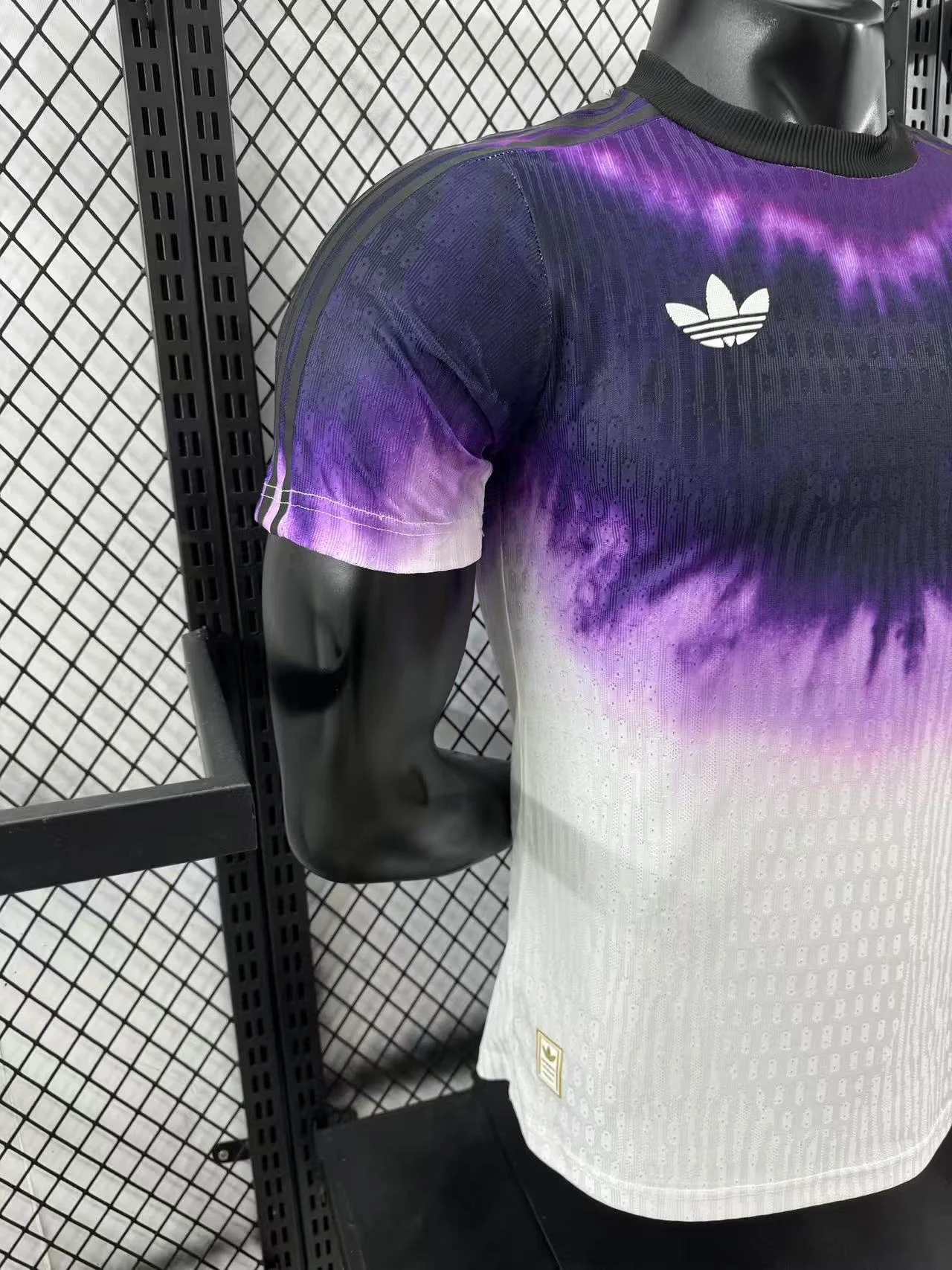 2025-26 Real Madrid Training Jersey - Player Edition view 6