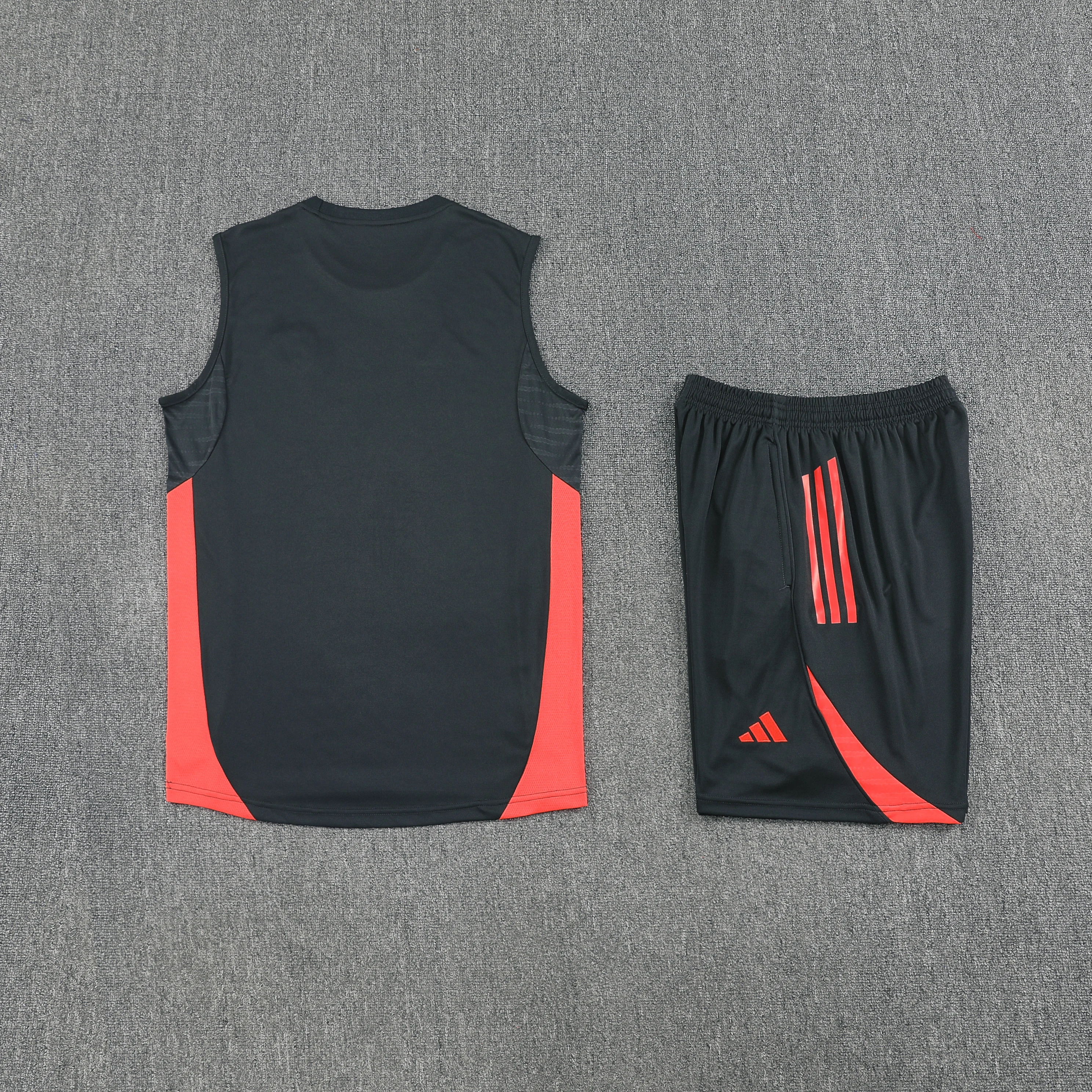 2025-26 Bayern Munich training vest jersey view 13