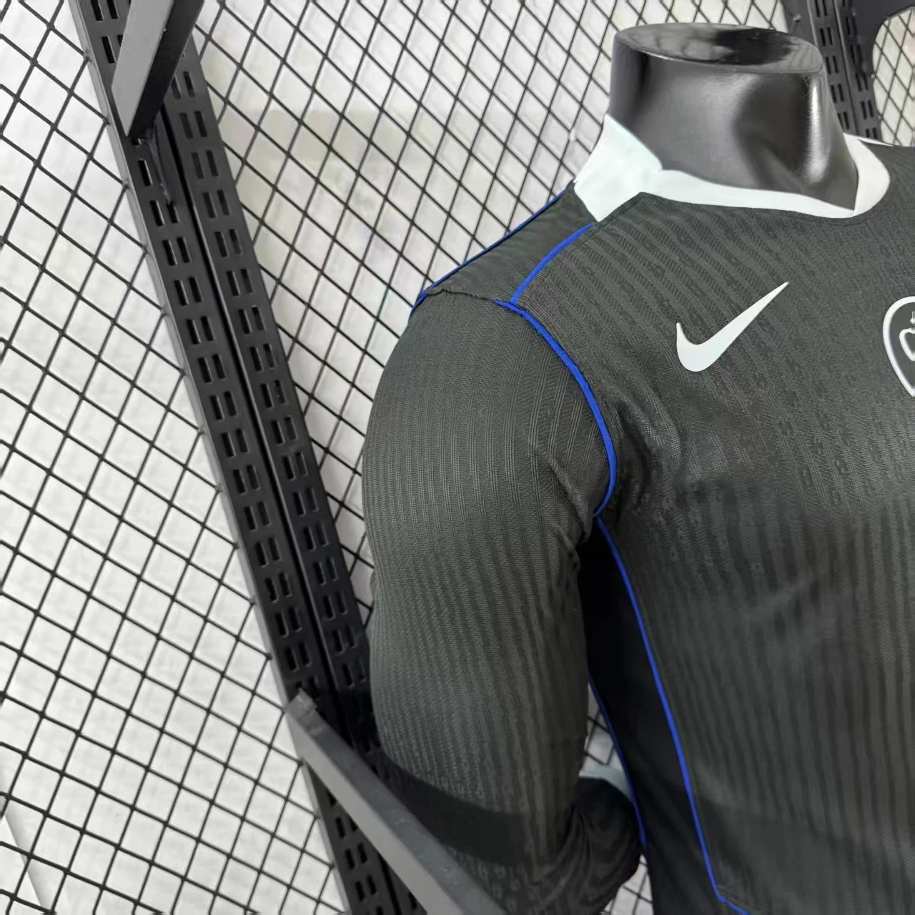 2025-26 Chelsea Third Away Long-Sleeve Jersey – Player Version view 8