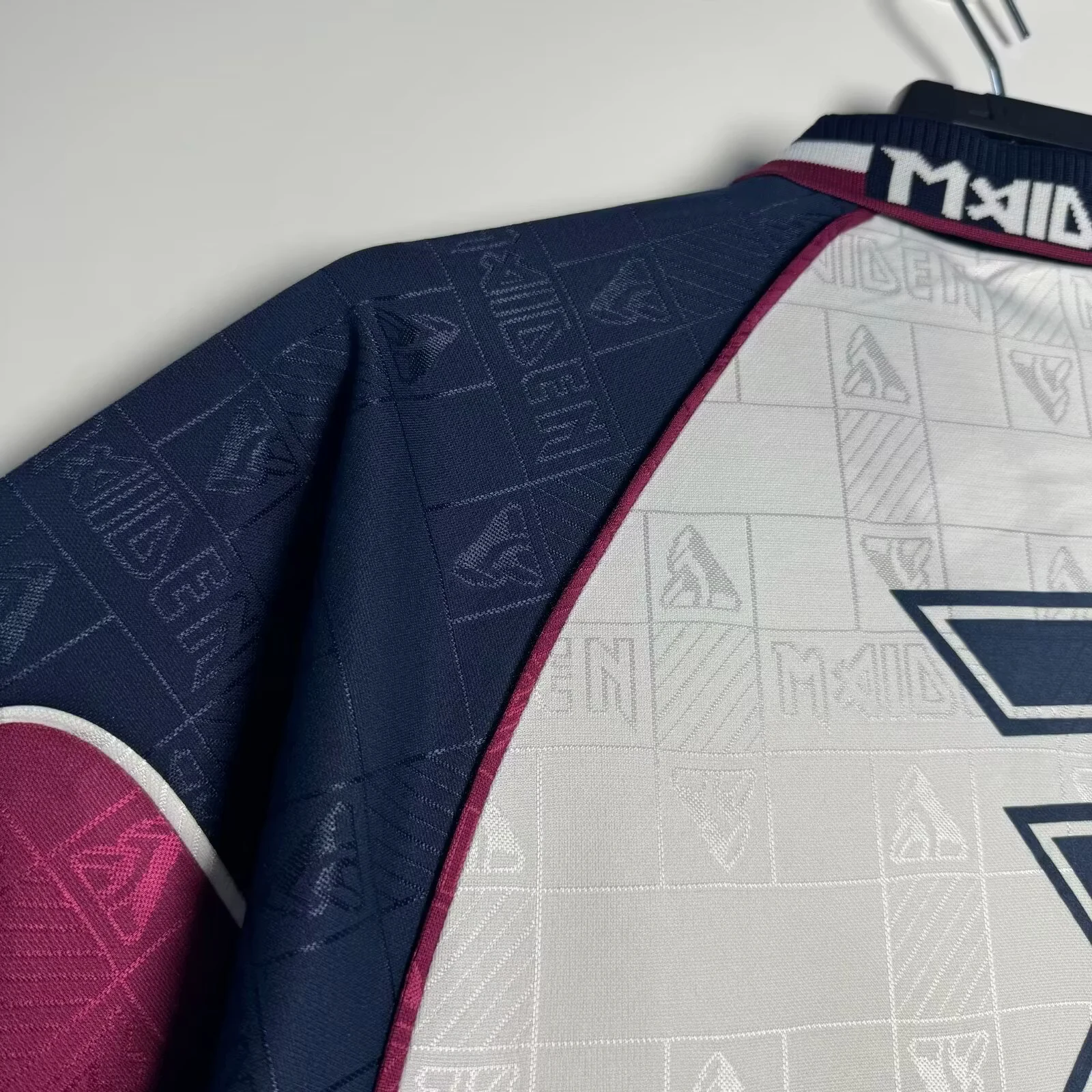 1999 West Ham United Away Retro Jersey view 4
