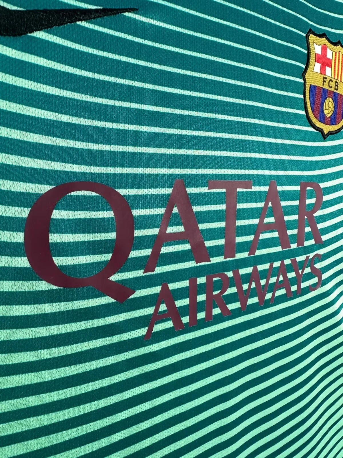 2016-17 Barcelona Second Away Retro Jersey view 6
