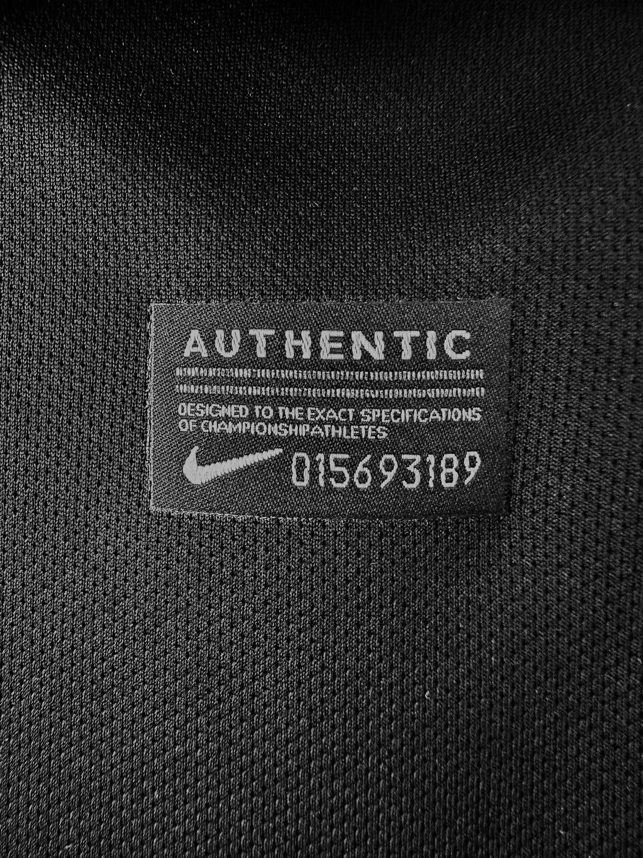 2013-14 Brazil Retro Black Jersey view 9
