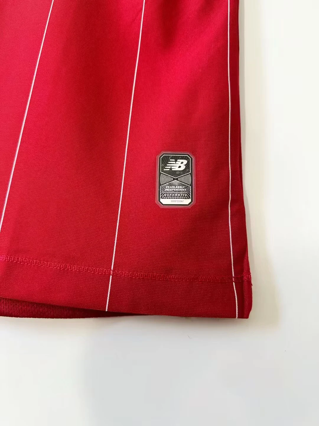 2019-20 Liverpool Home Retro Jersey view 5