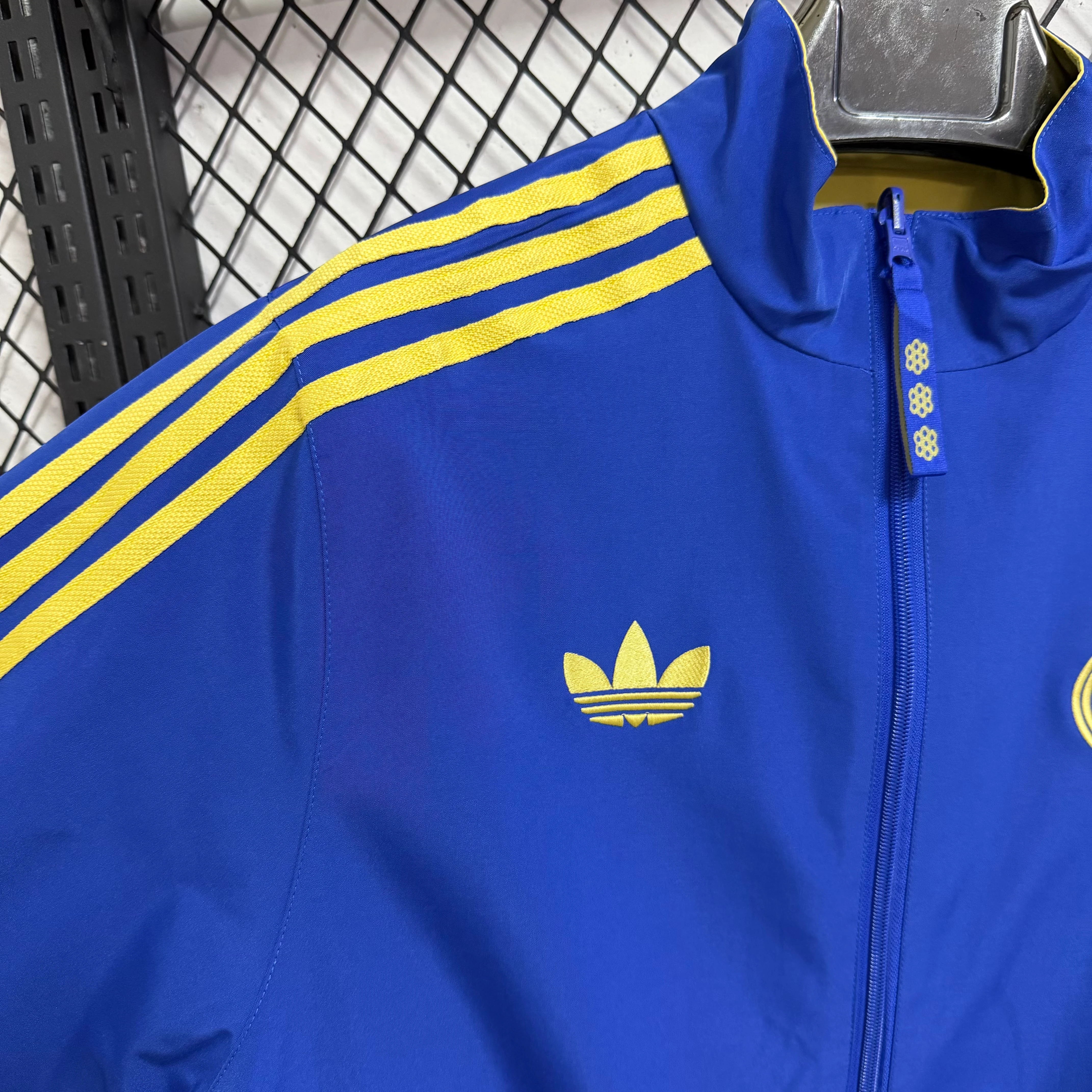2025-26 Real Madrid Blue and Yellow Reversible Windbreaker Jacket view 10