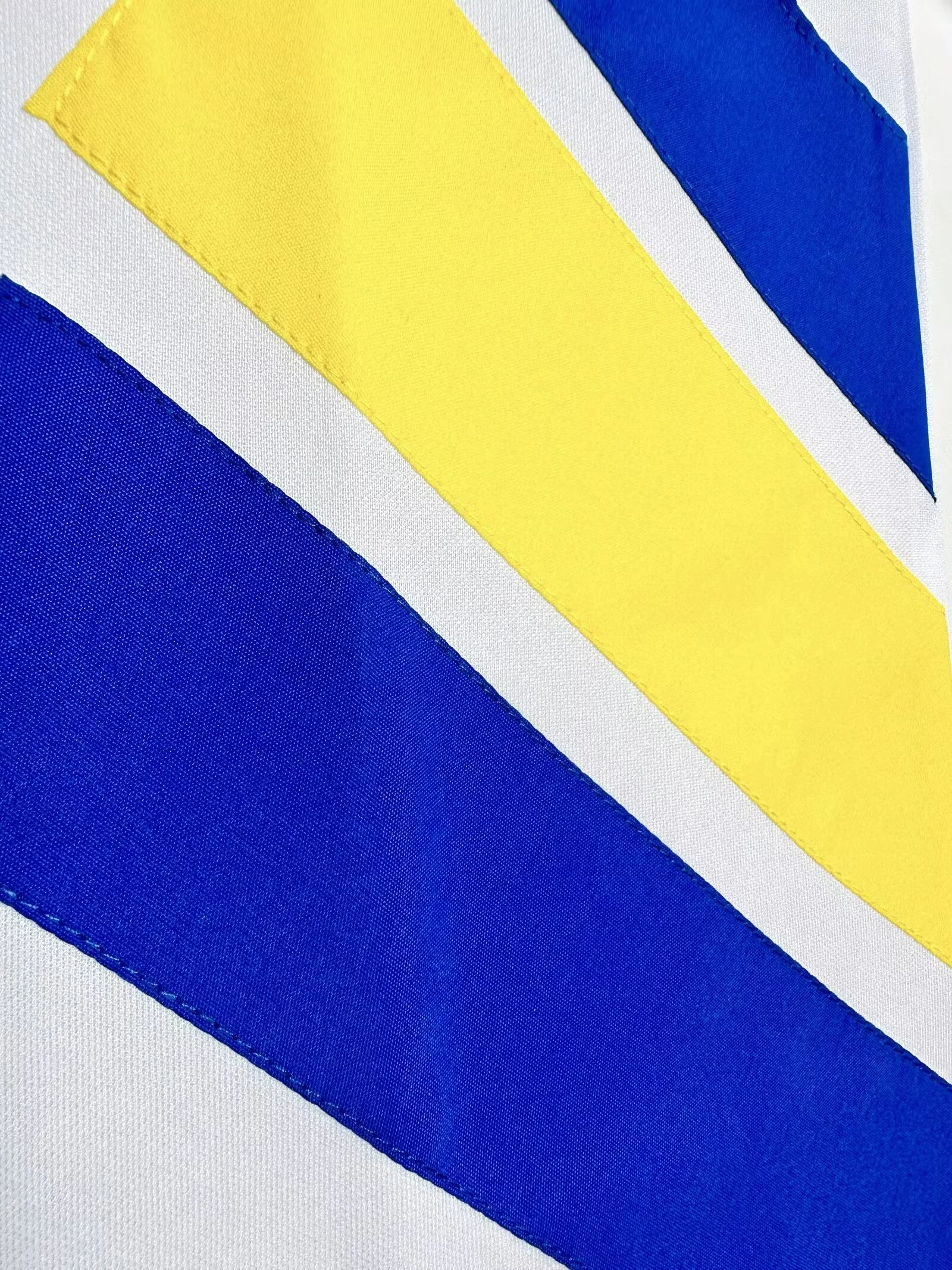 1994 Sweden Away Retro Jersey view 4