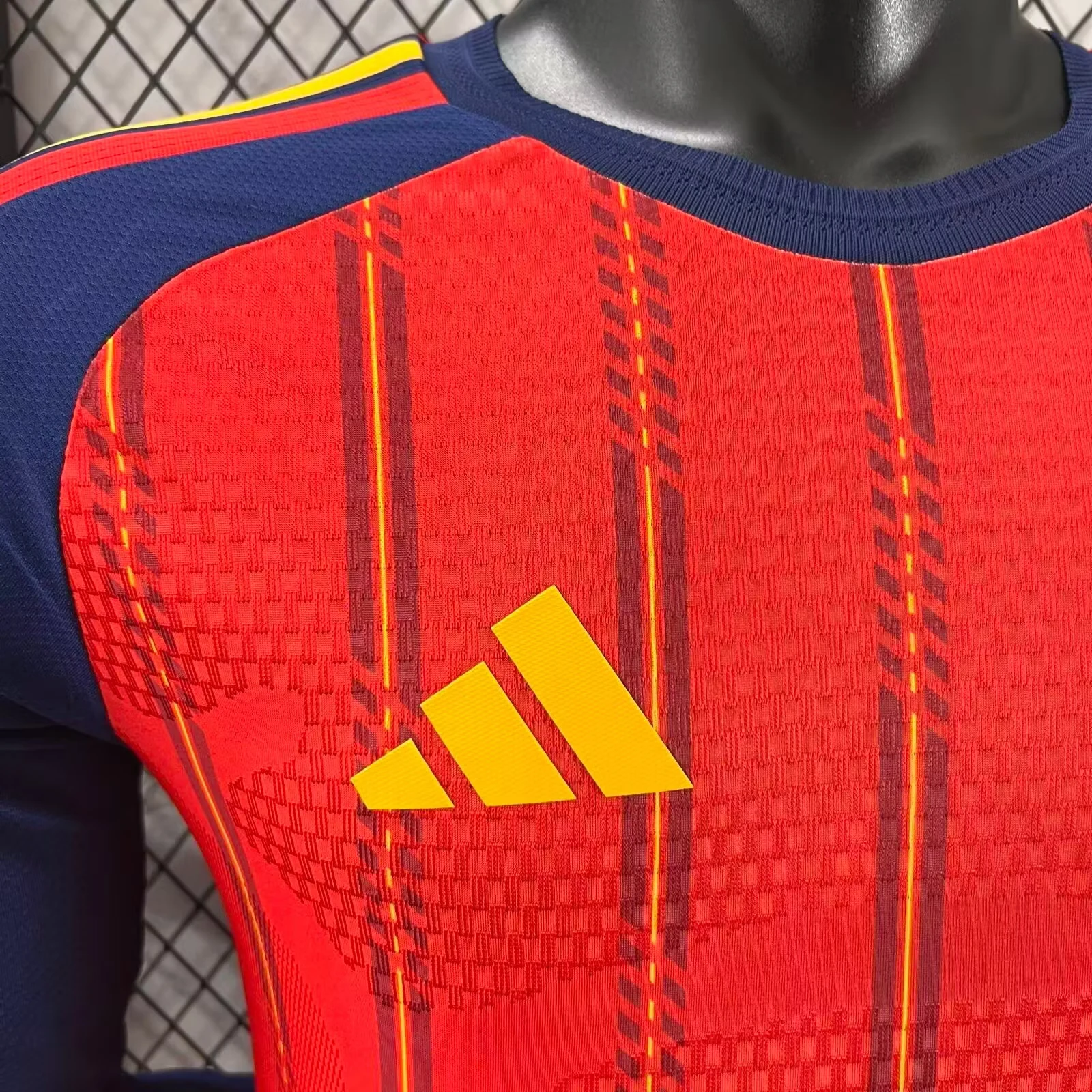 2026 Spain Home Long-Sleeve Jersey - Player Version view 4