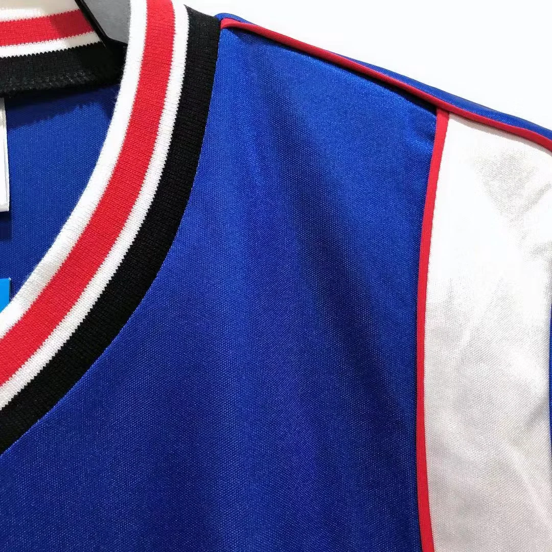 1985 Manchester United away retro jersey view 3