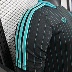 2025-26 Liverpool Casual Shirt - Player Edition view 3