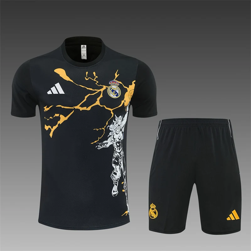 2025-26 Real Madrid Black Short-Sleeve Training Jersey view 14