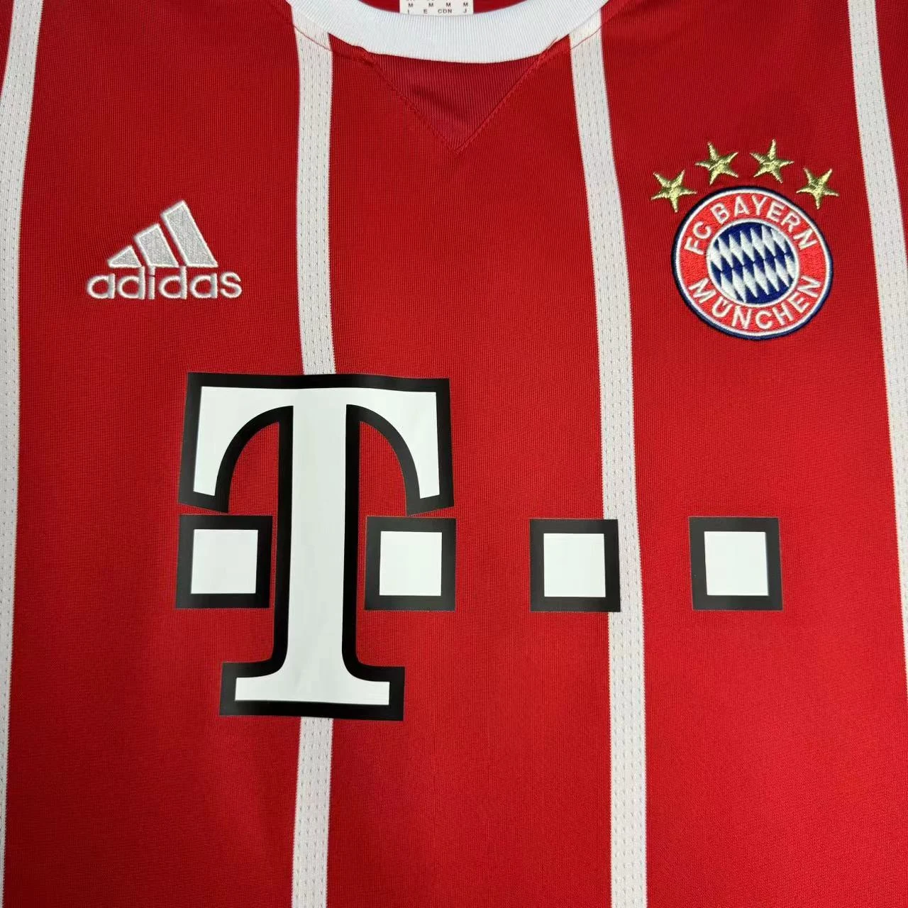 2017-18 Bayern Munich Home Retro Jersey view 5