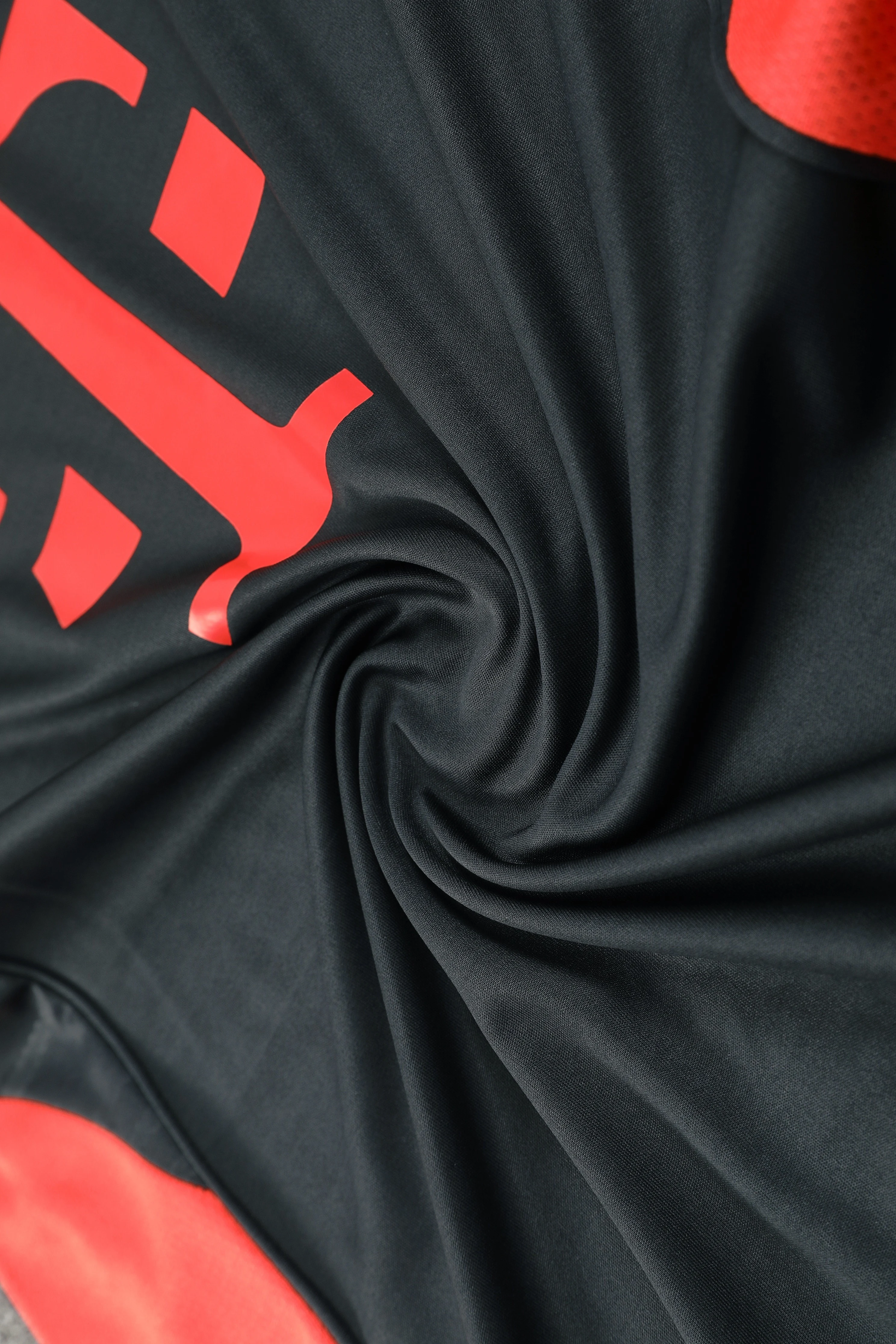 2025-26 Bayern Munich training vest jersey view 3