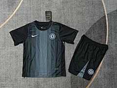 2025-26 Chelsea Goalkeeper Shirt - Kids view 3