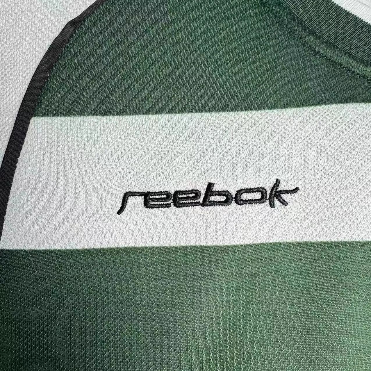 2001-03 Lisbon Home Retro Jersey view 9
