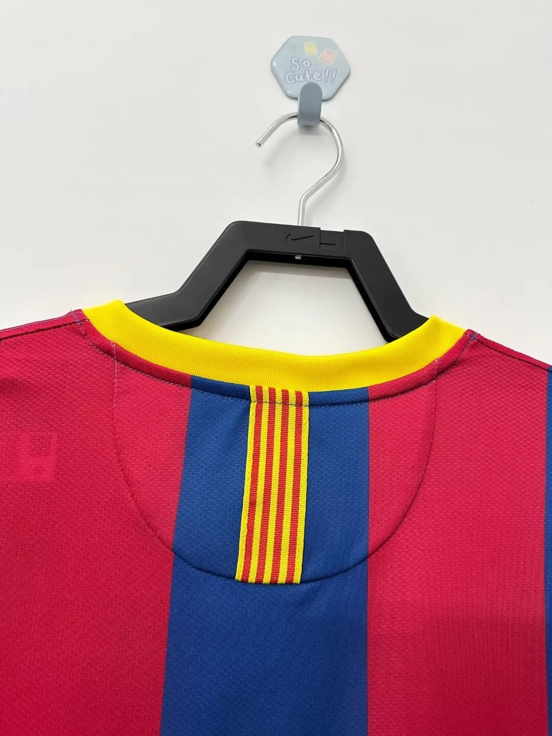 2010-11 Barcelona Home Long Sleeve Retro Jersey view 4