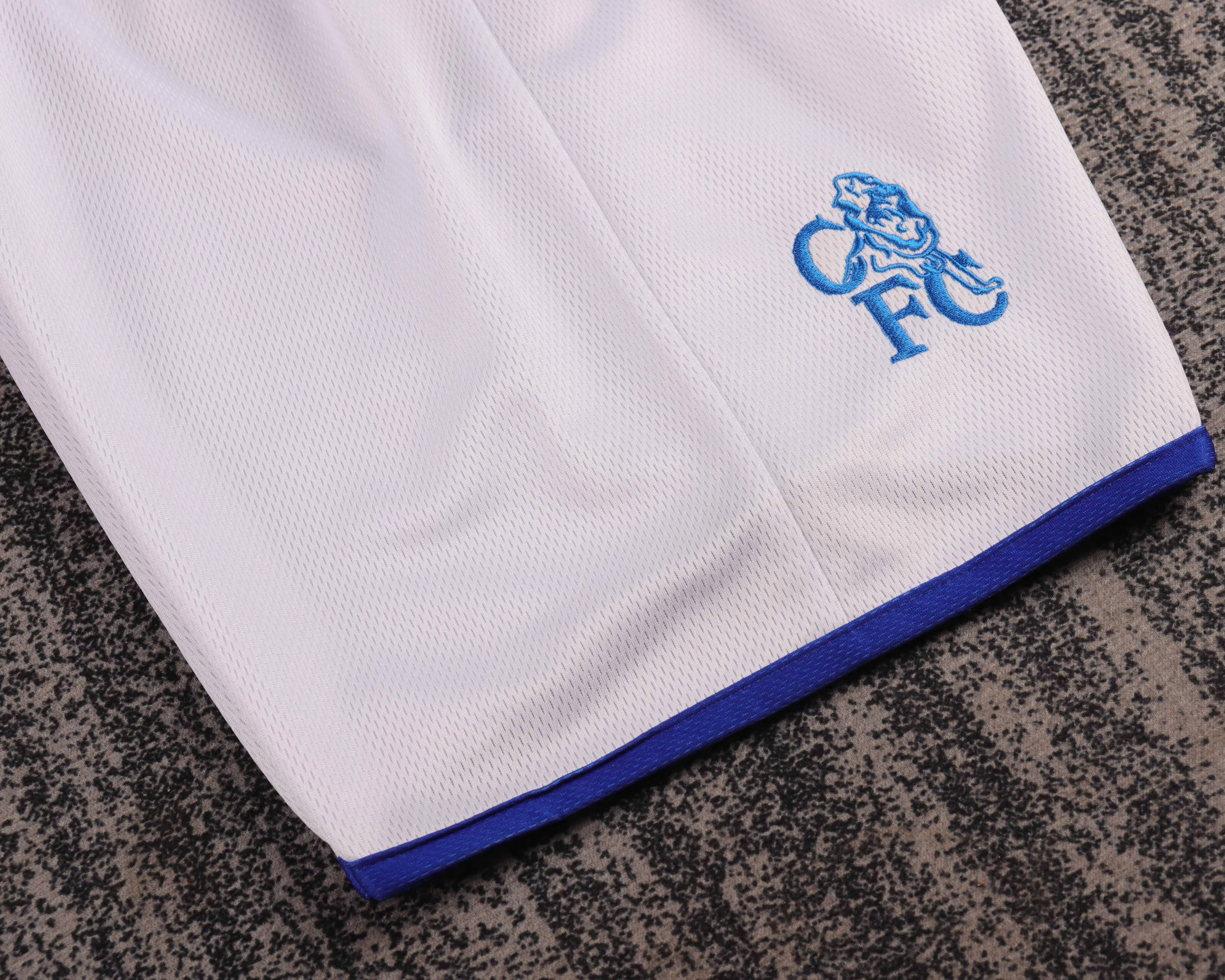 2003-05 Chelsea Away Retro Shirt - Kids Sizes view 4