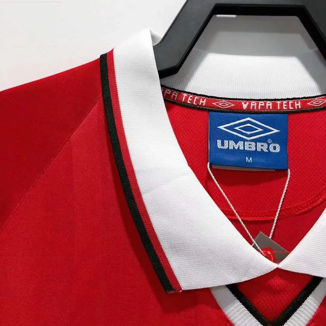 1999-00 Manchester United home retro jersey view 8