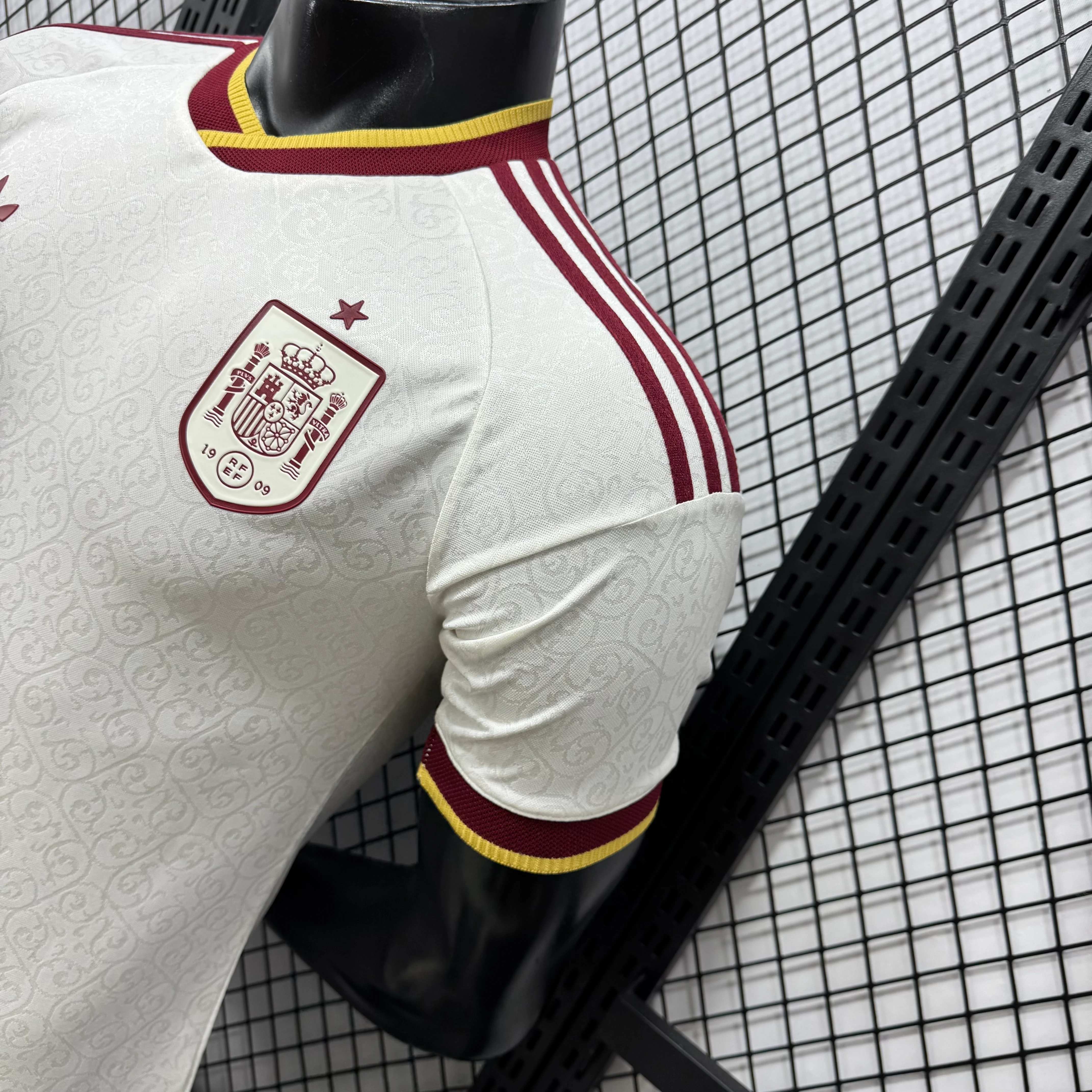 2026-27 Spain Away Jersey (with two stars) – Player Version view 10