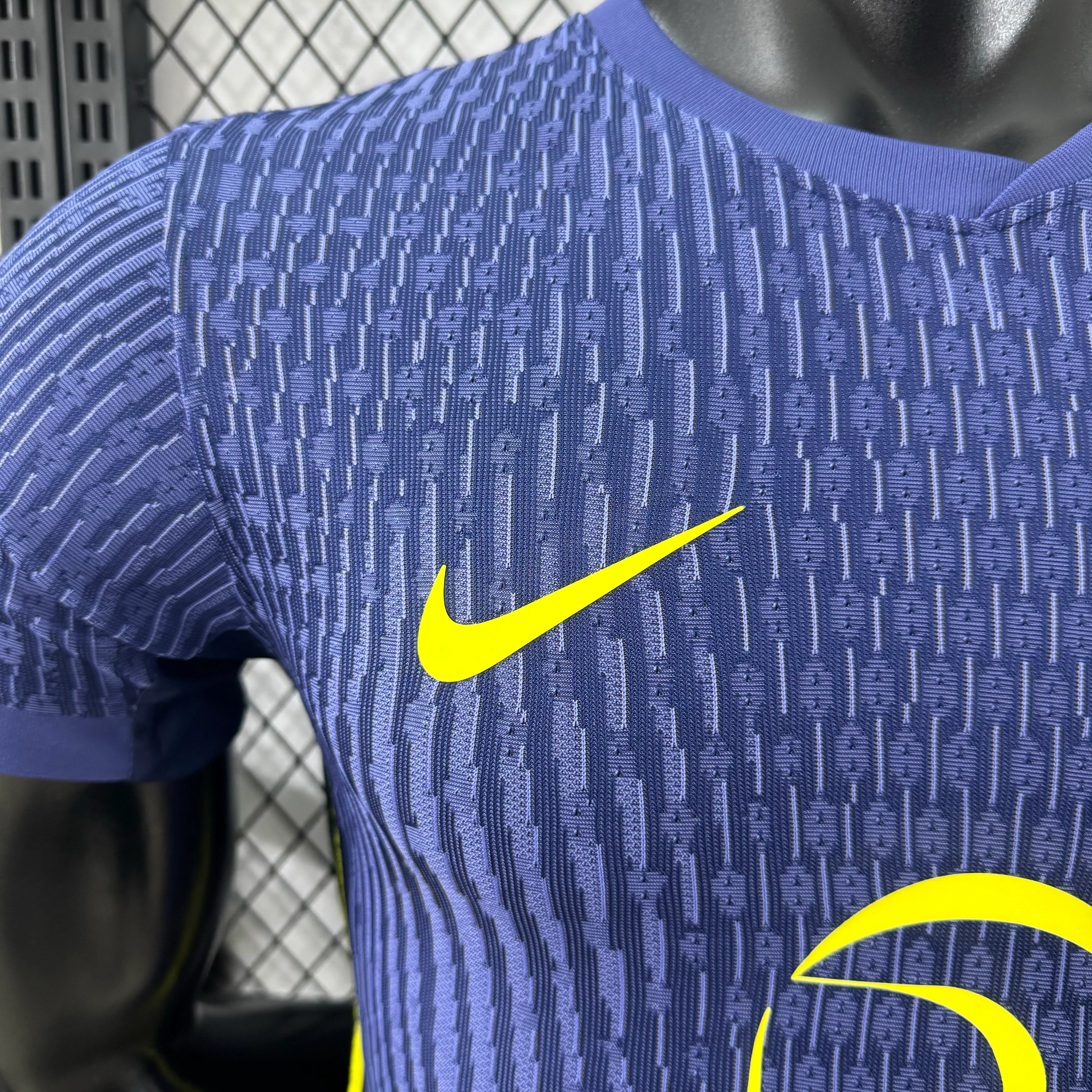 2025-26 Atlético Madrid Away Kit – Player Version view 4