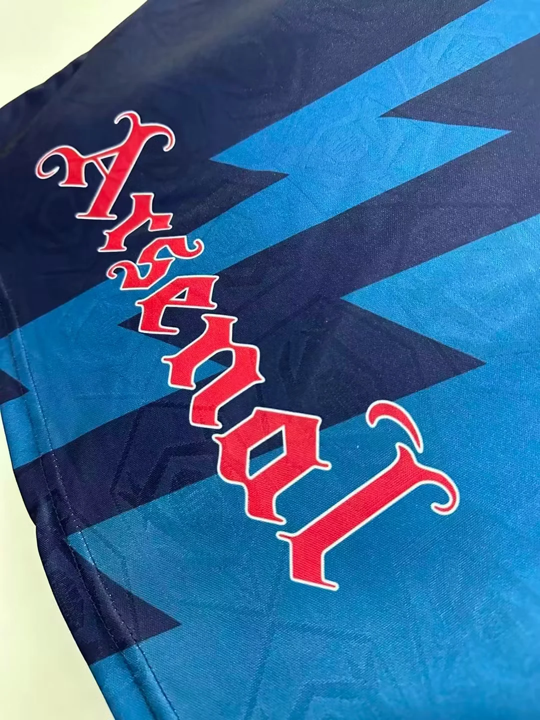 1995-96 Arsenal Away Long Sleeve Retro Shirt view 6