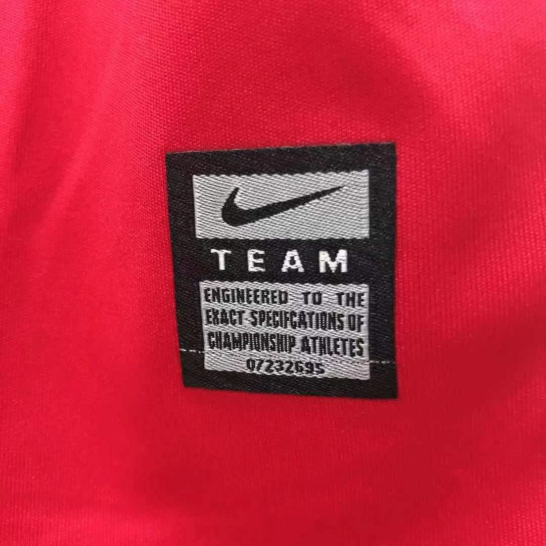2010 Manchester United Home Retro Jersey view 7