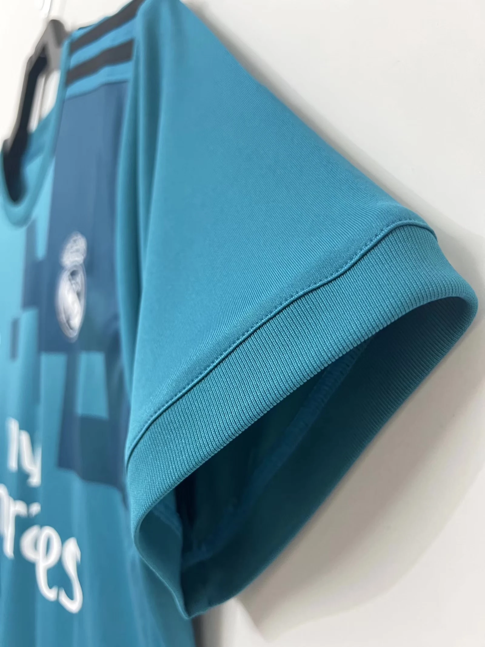 2017-18 Real Madrid Second Away Retro Jersey view 5
