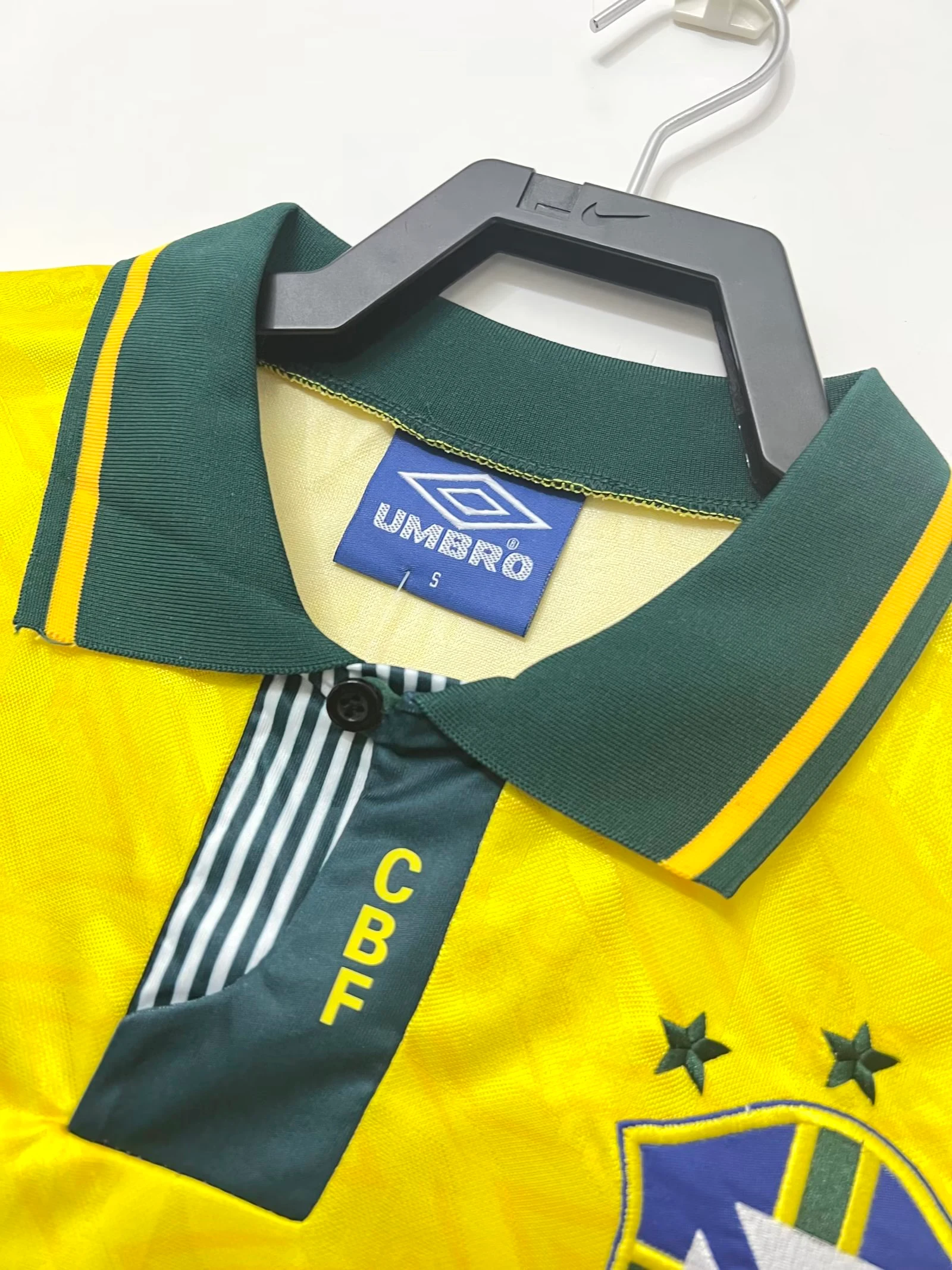 1991-93 Brazil Home Retro Jersey view 4