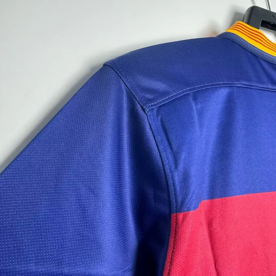 2015-16 Barcelona Home Retro Jersey view 3