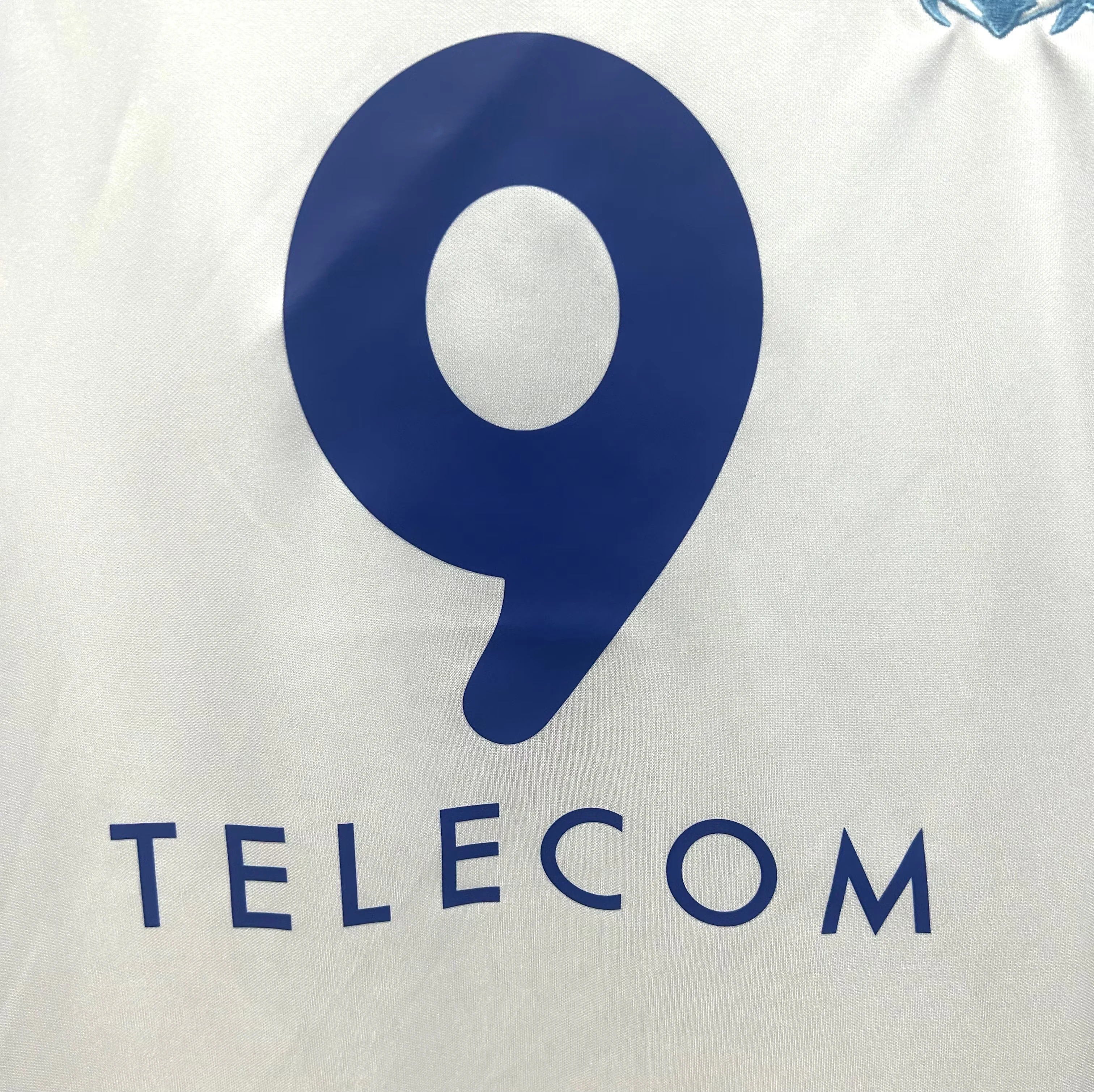 2002-03 Marseille Home Retro Jersey view 4
