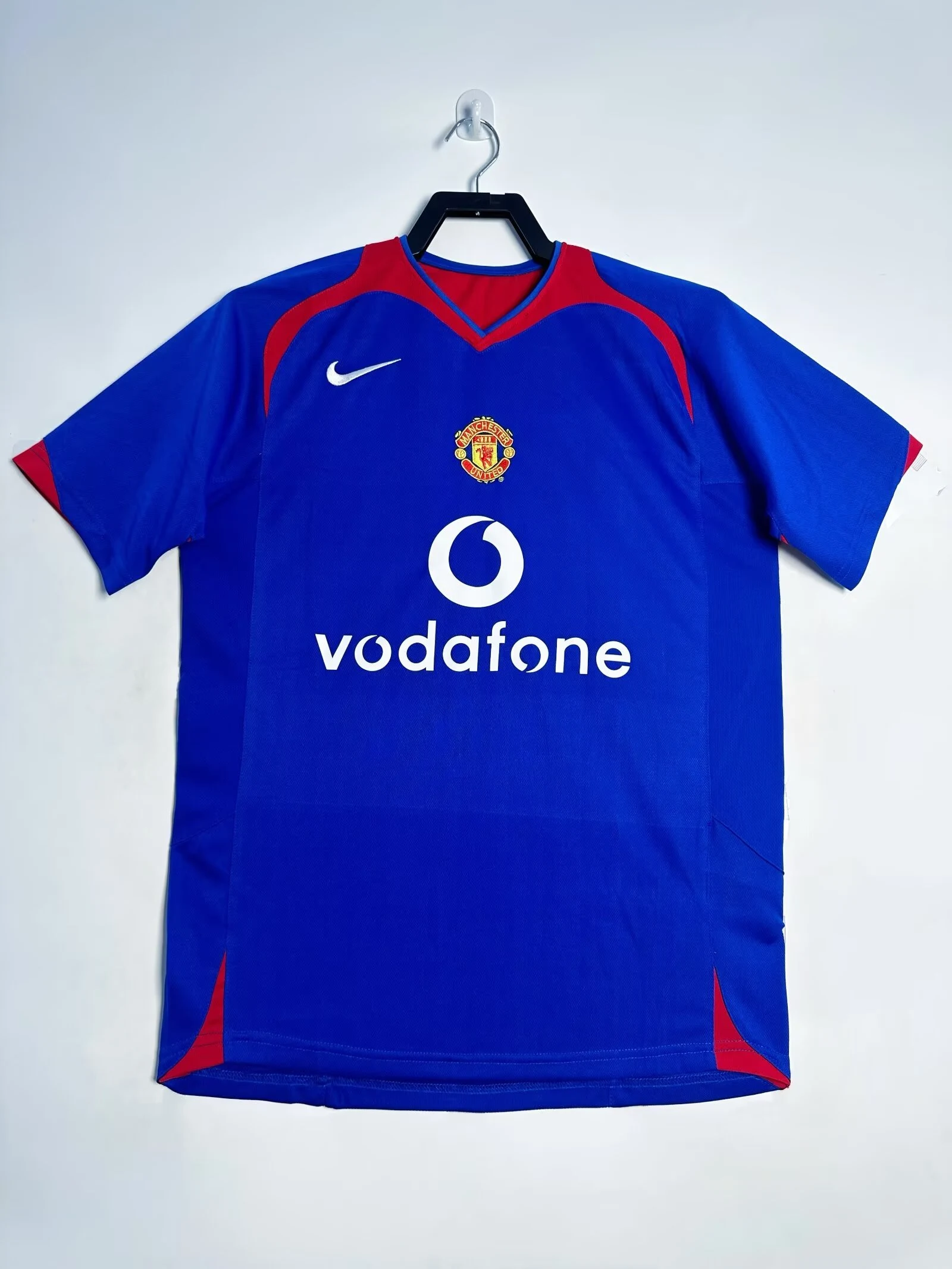 2005-06 Manchester United Away Retro Shirt