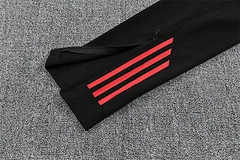 2025-26 Manchester United Red and Black Half-Pull Training Jersey view 11