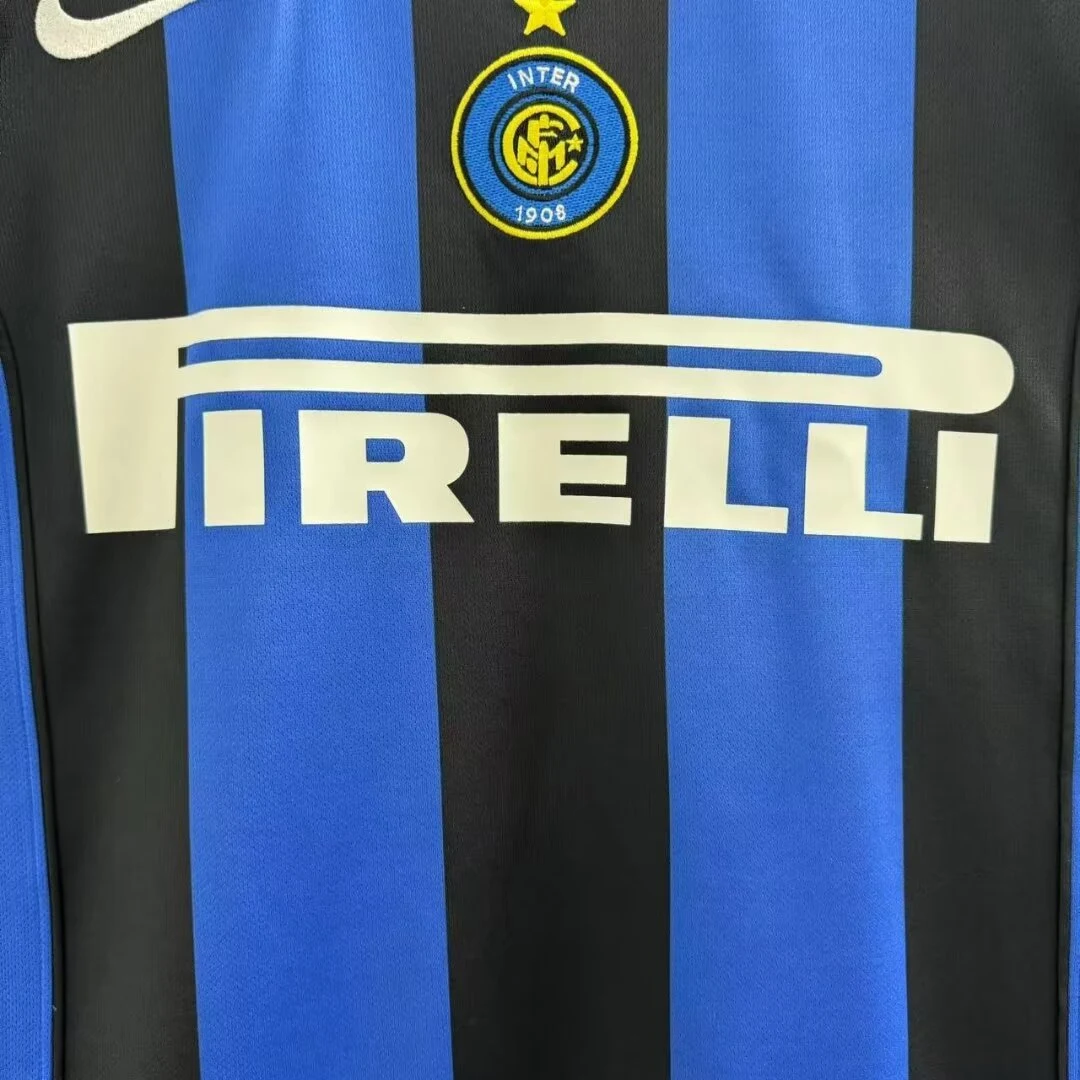 2004-05 Inter Milan Home Retro Jersey view 5