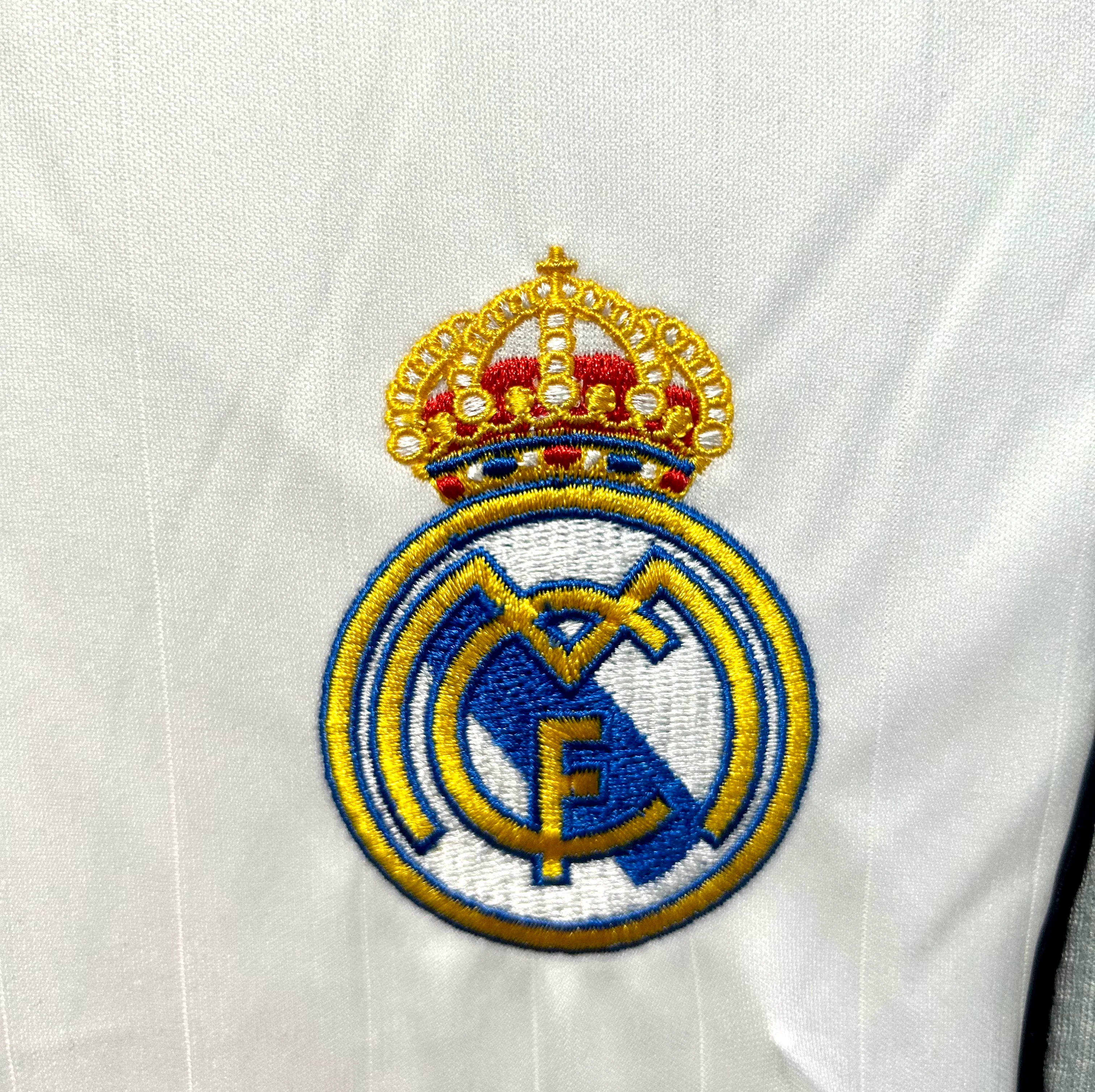 1998-00 Real Madrid Home Retro Jersey view 10