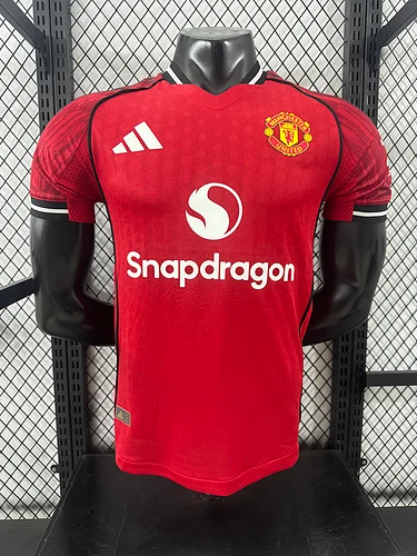 2025-26 Manchester United Home Shirt - Player Edition