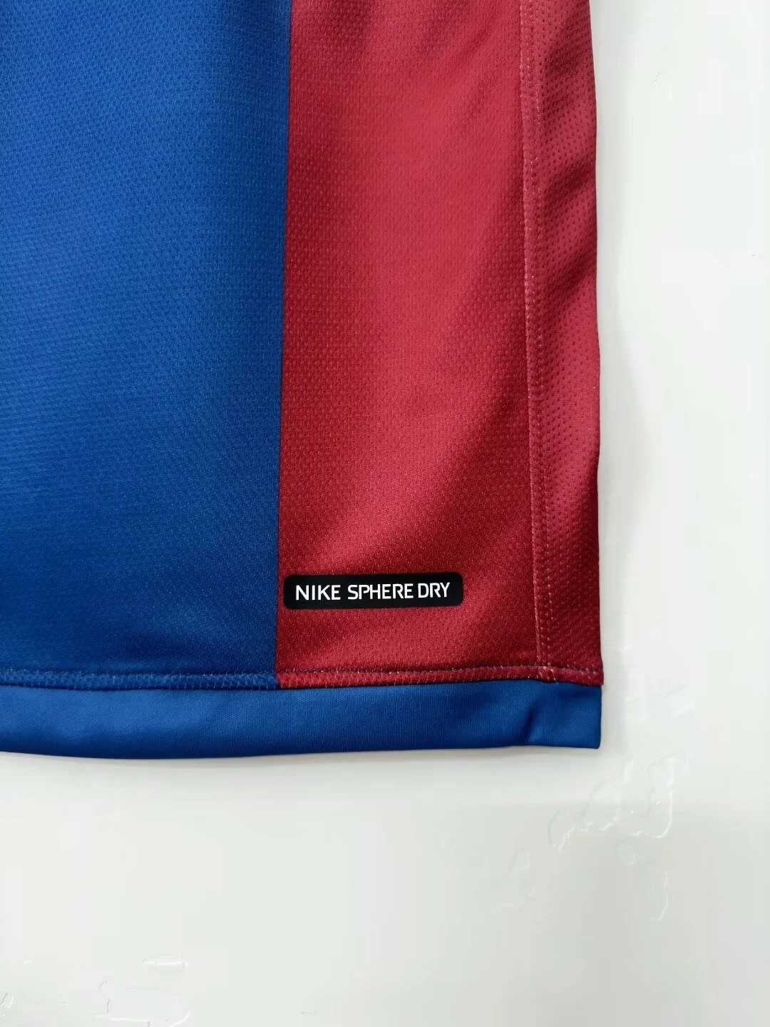 2006-07 Barcelona Home Retro Jersey view 4