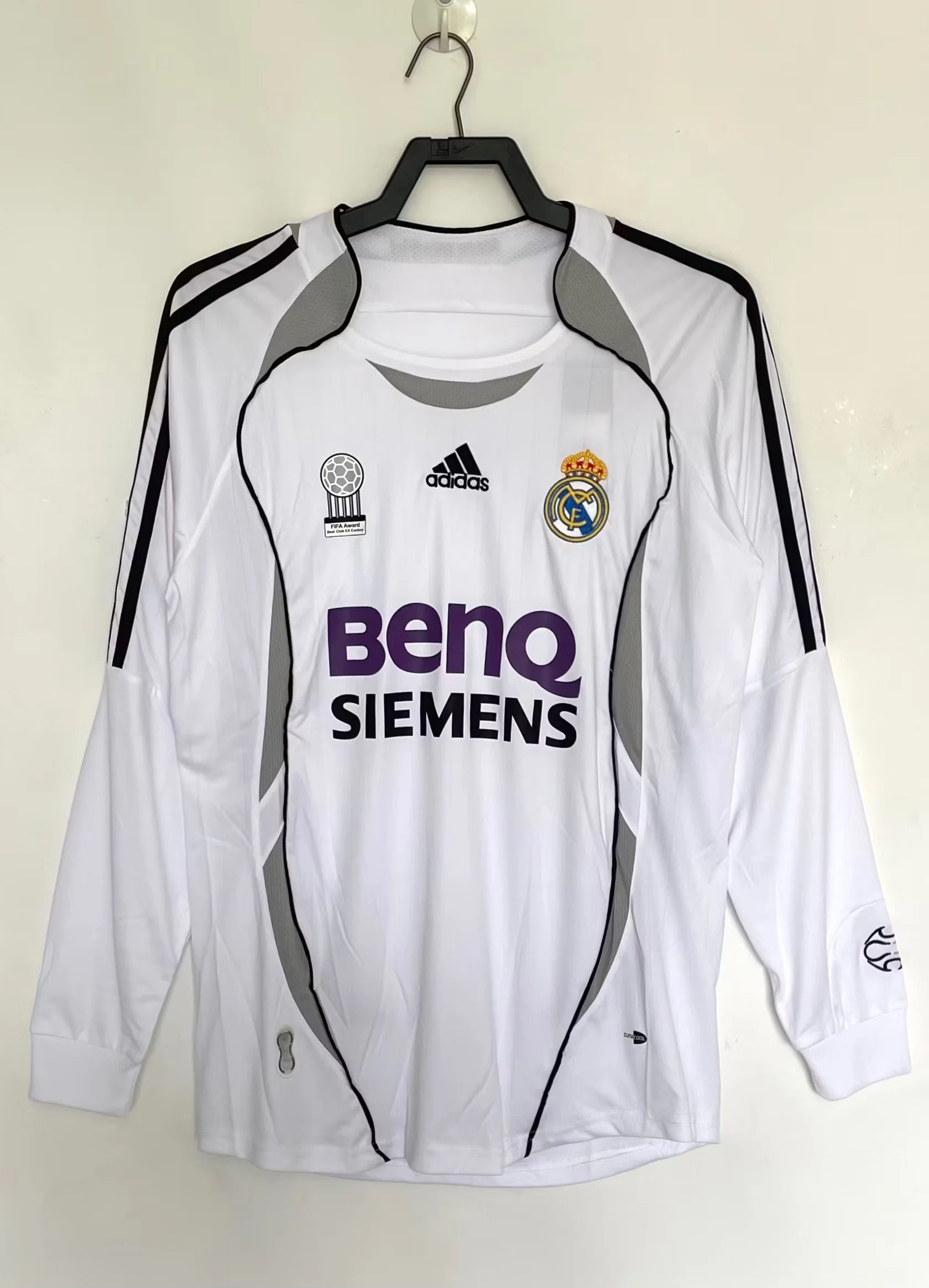 2006-07 Real Madrid Home Long-Sleeve Retro Jersey