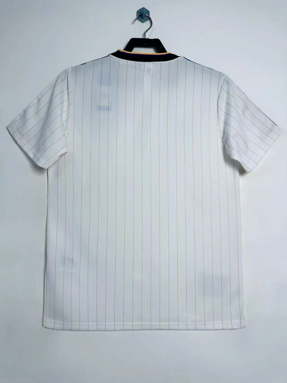 2025-26 Manchester United Cultural Retro Short-Sleeve Jersey view 2