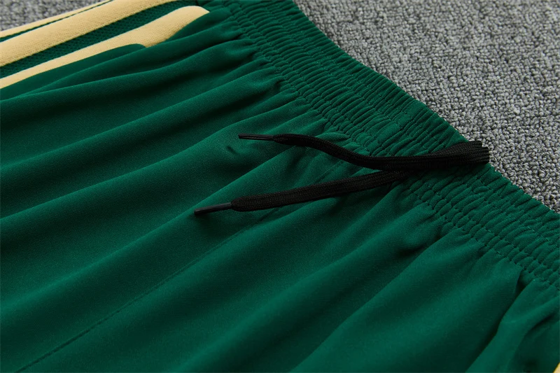 2026-27 Italy Green Half-Zip Training Jersey view 9