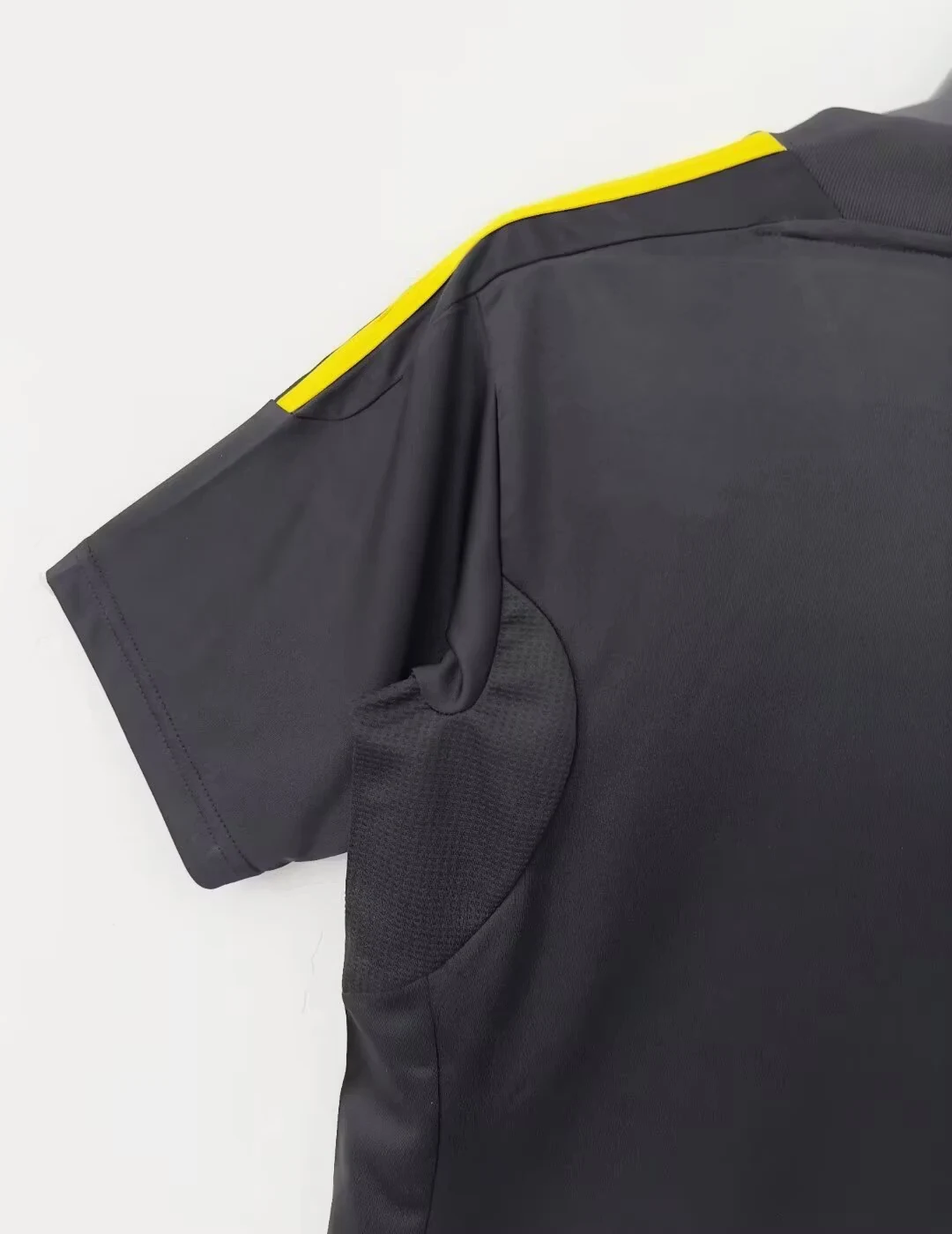 2011-12 Real Madrid Black Goalkeeper Retro Jersey view 4