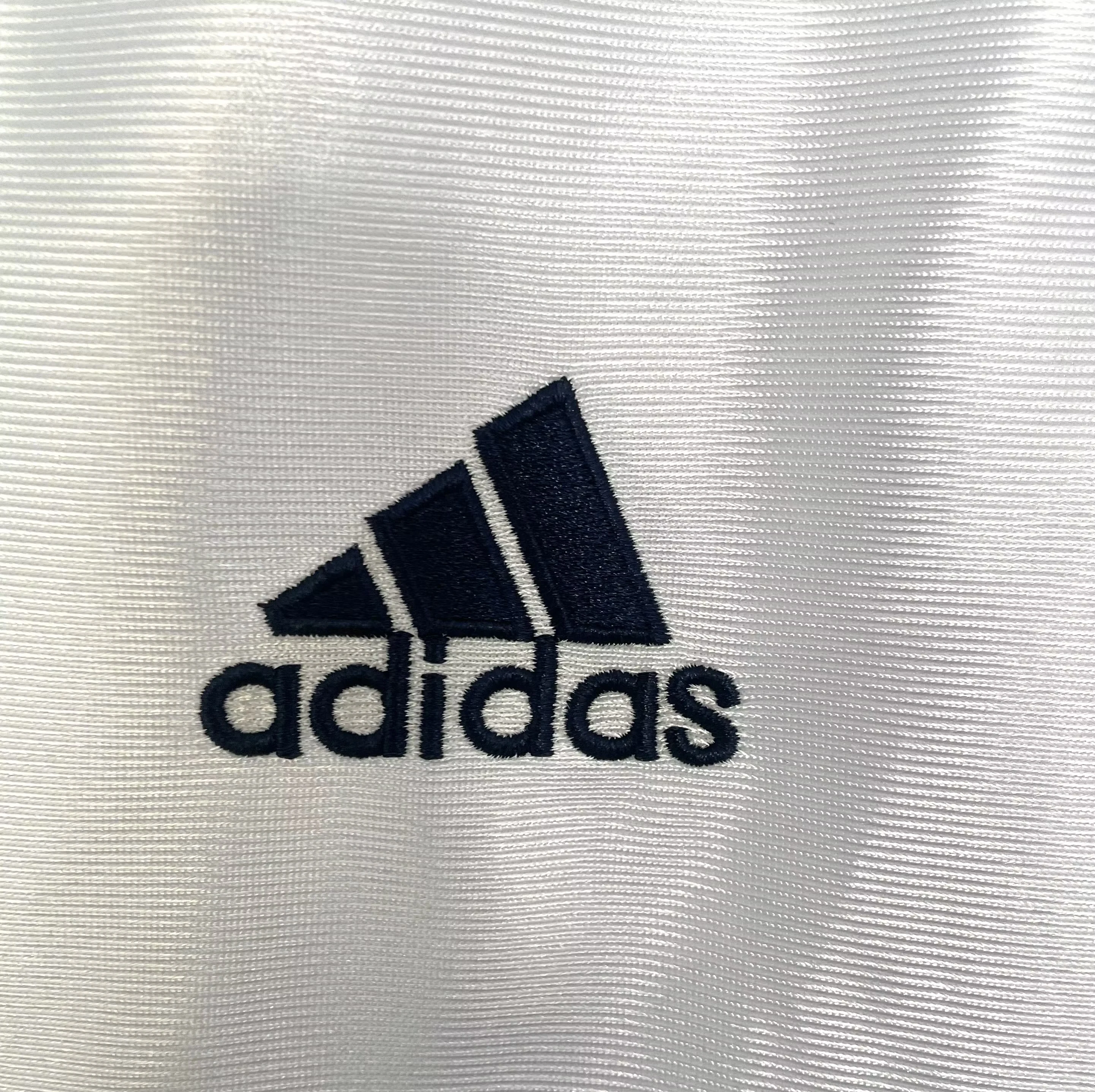 1998-00 Real Madrid Home Retro Jersey view 9