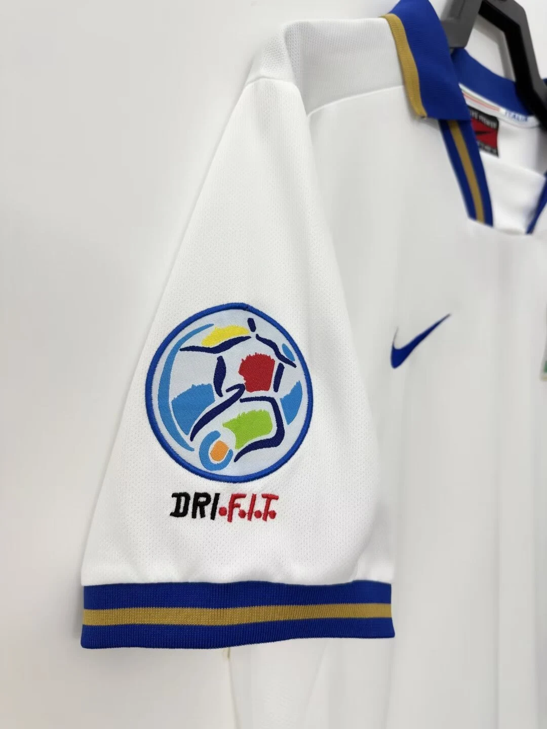 1996 Italy Away Retro Jersey view 5