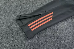 2025-26 Bayern Munich Orange Half-Pull Training Jersey view 14