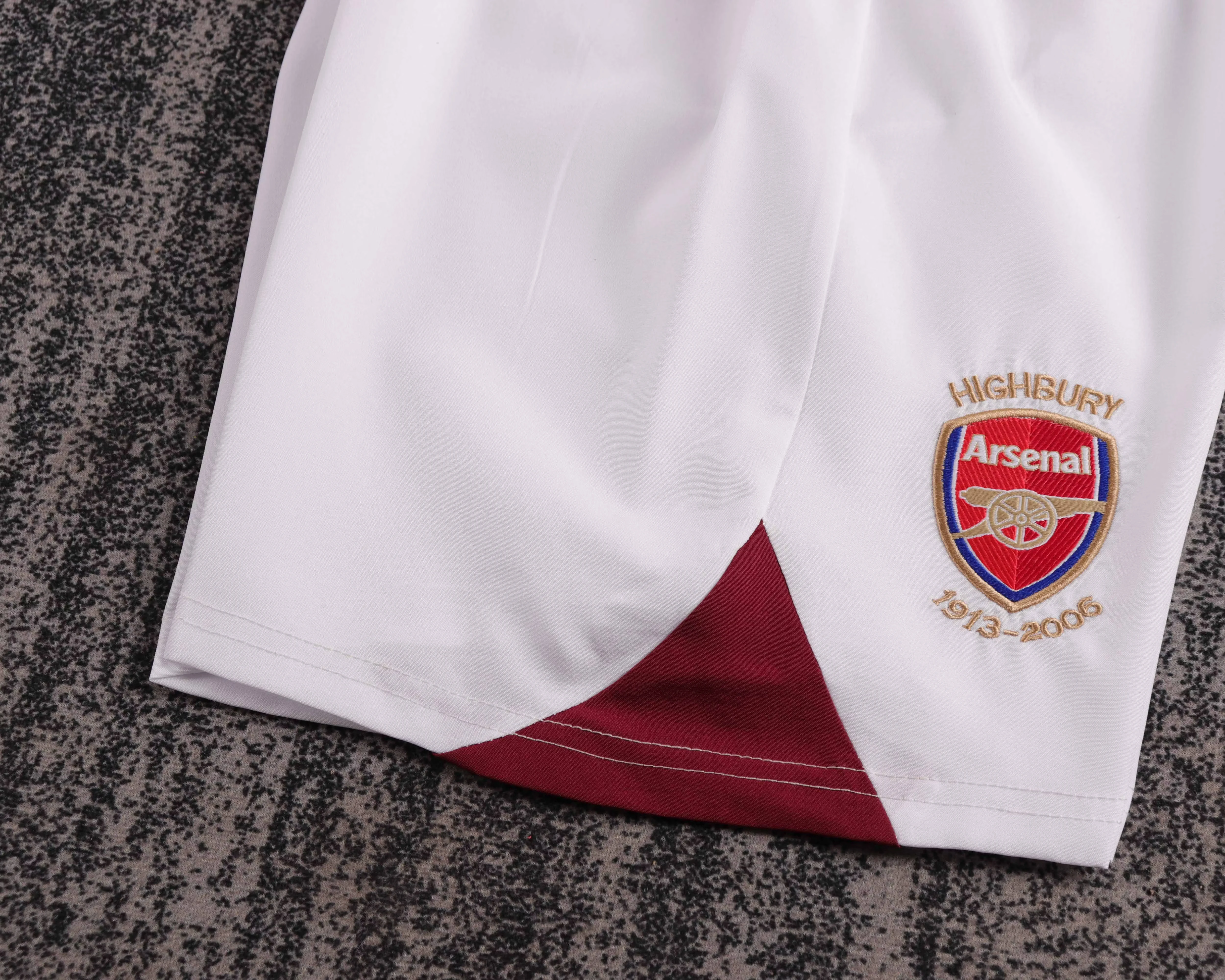 2005-06 Arsenal Home Retro Shirt - Kids Sizes view 3