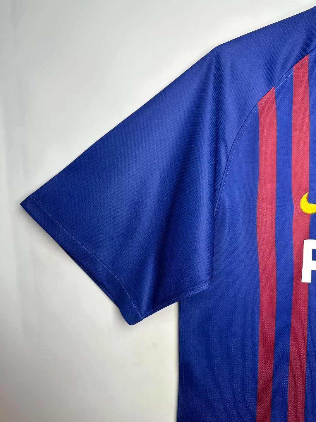 2018-19 Barcelona Home Retro Jersey view 8