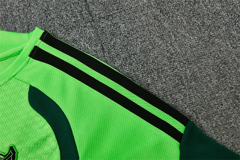 2026-27 Mexico Green Short-Sleeve Training Jersey view 10