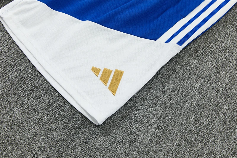 2026-27 Juventus light blue short-sleeved training jersey view 7