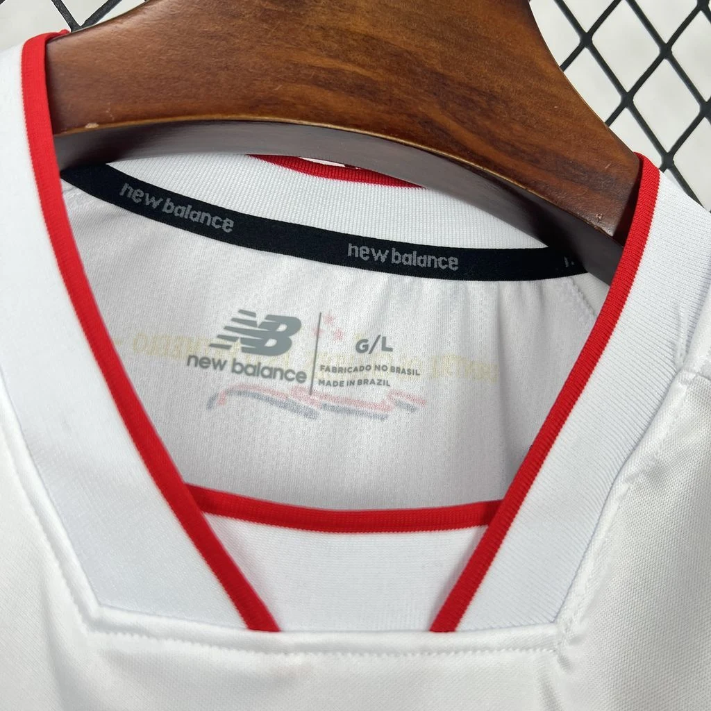 2026-27 São Paulo Home Jersey - Fan Edition view 6